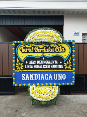 Papan Bunga Duka di Tosari